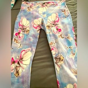 Jeggings Ankle length Pant (like new)